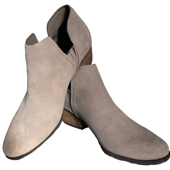 Blondo “Victoria” waterproof tan ankle booties - Picture 8 of 13